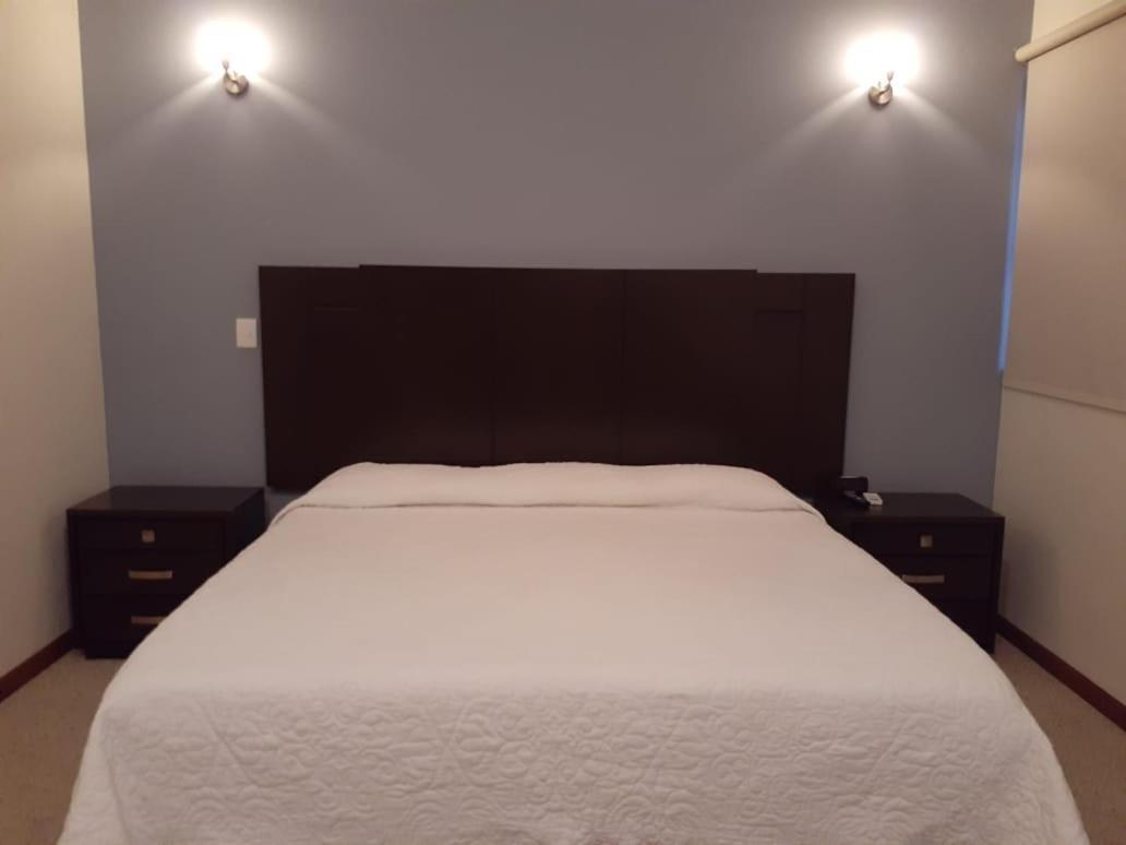 Hotel Candelero Yuriria Ngoại thất bức ảnh